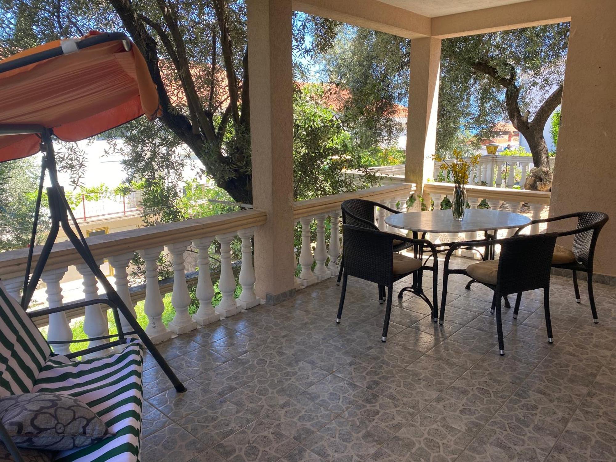 Apartments Arina Krasići エクステリア 写真