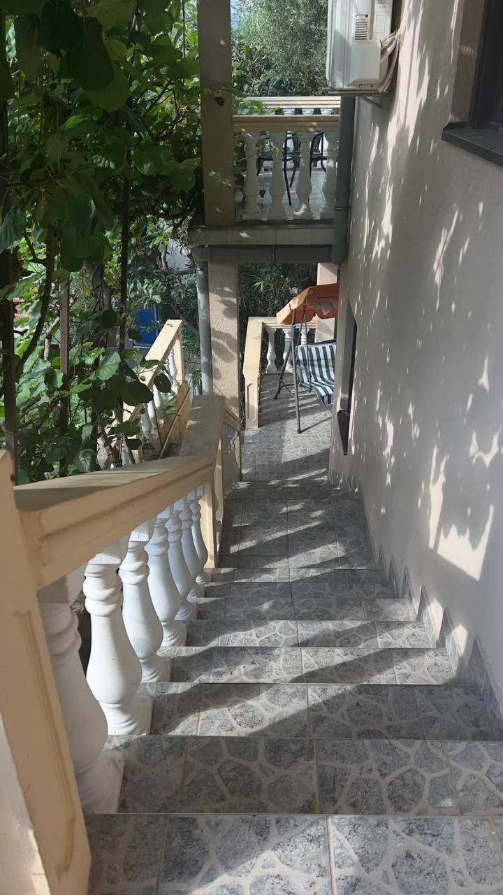 Apartments Arina Krasići エクステリア 写真