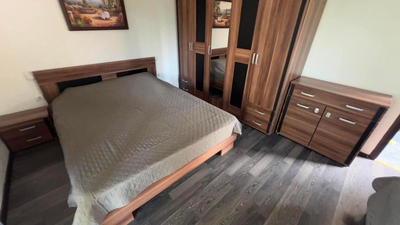 Apartments Arina Krasići エクステリア 写真