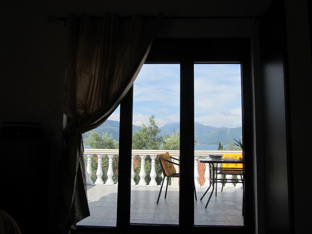 Apartments Arina Krasići 部屋 写真